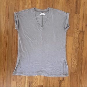 Lou & Grey Soft Tunic Tee – Light Lilac, Size M